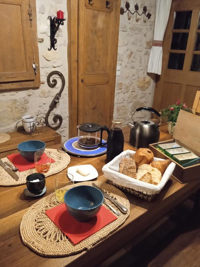 Chez Karine Bed & Breakfast Ceyzerieu Luaran gambar